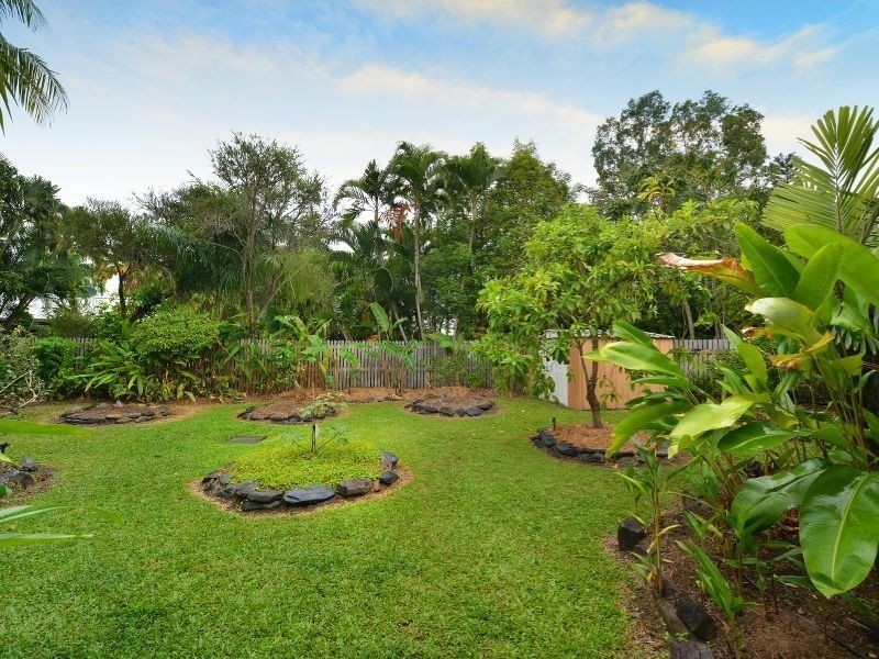15 Agincourt Street, Port Douglas QLD 4877