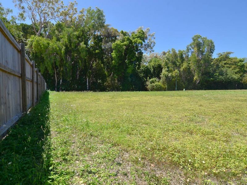 77 Mitre Street, Port Douglas QLD 4877