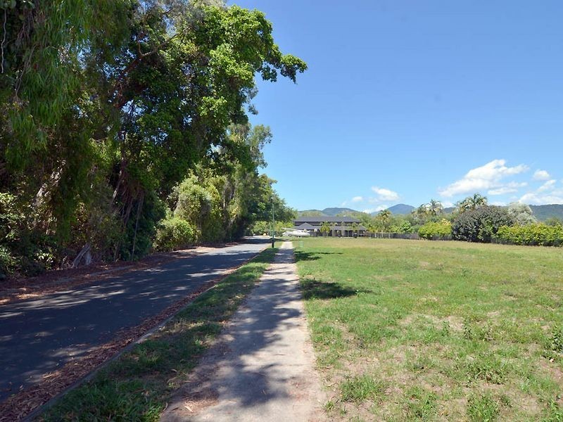 77 Mitre Street, Port Douglas QLD 4877