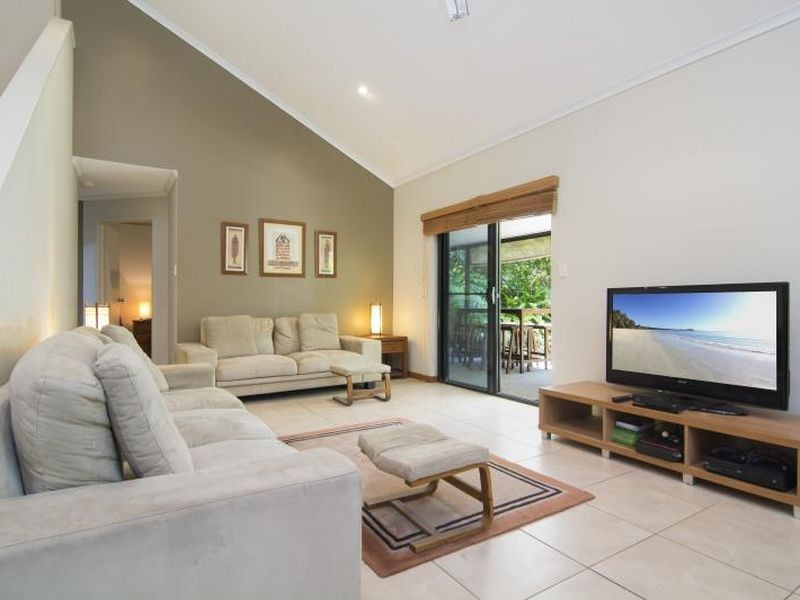 3 Fronds/33 Nautilus Street, Port Douglas QLD 4877