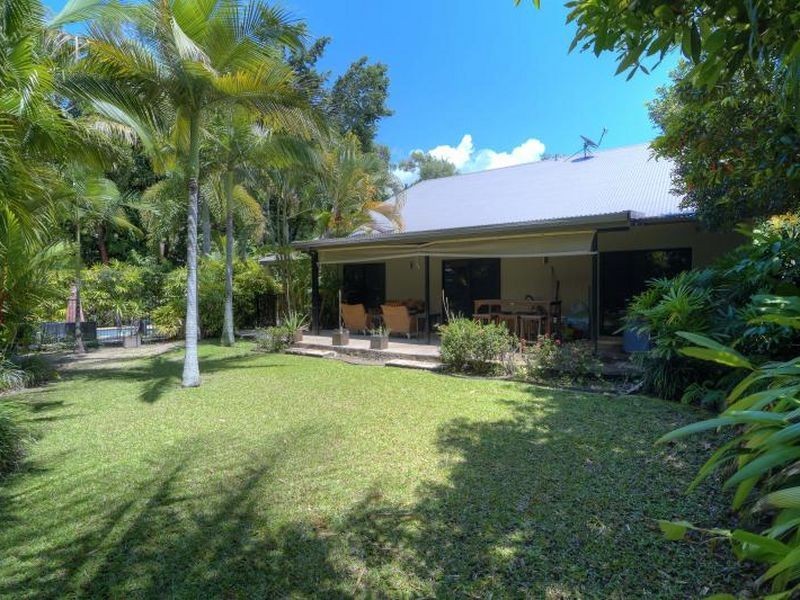 3 Fronds/33 Nautilus Street, Port Douglas QLD 4877