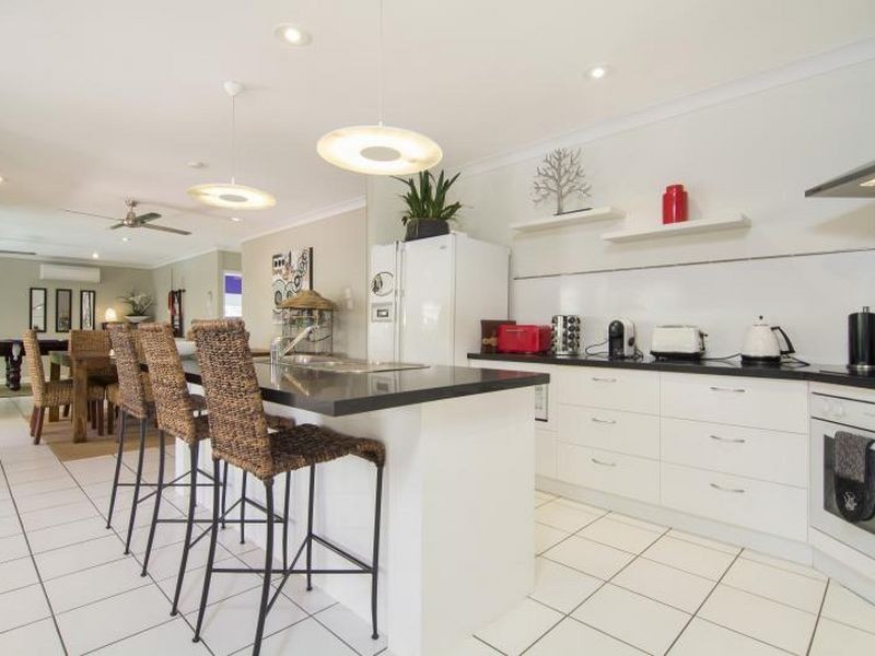 25 Endeavour Street, Port Douglas QLD 4877