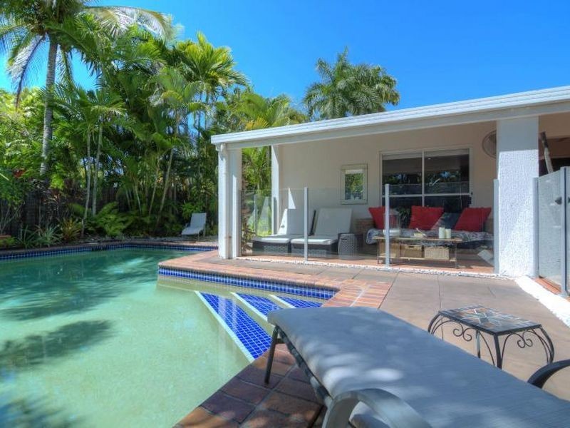 25 Endeavour Street, Port Douglas QLD 4877