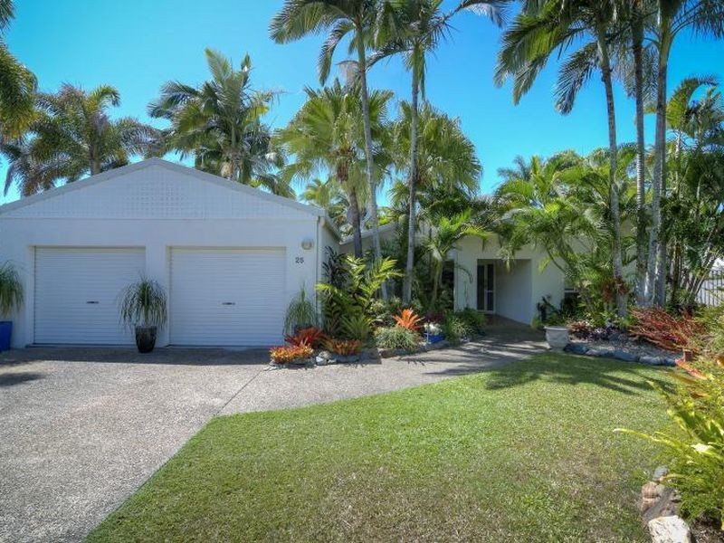25 Endeavour Street, Port Douglas QLD 4877