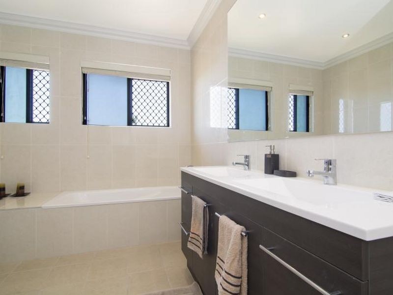 30 Johnston Road, Mossman QLD 4873