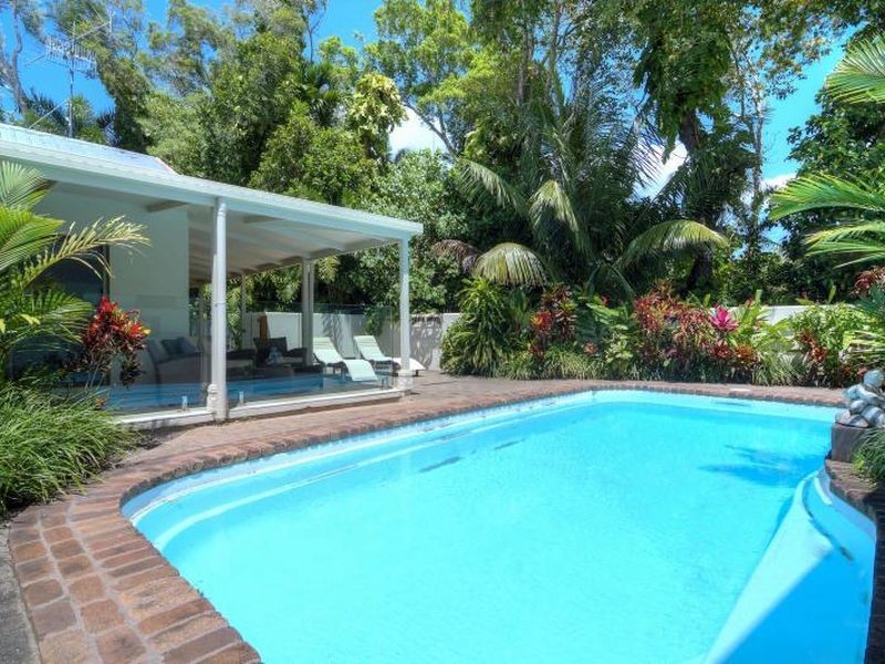 13 Langley Road, Port Douglas QLD 4877