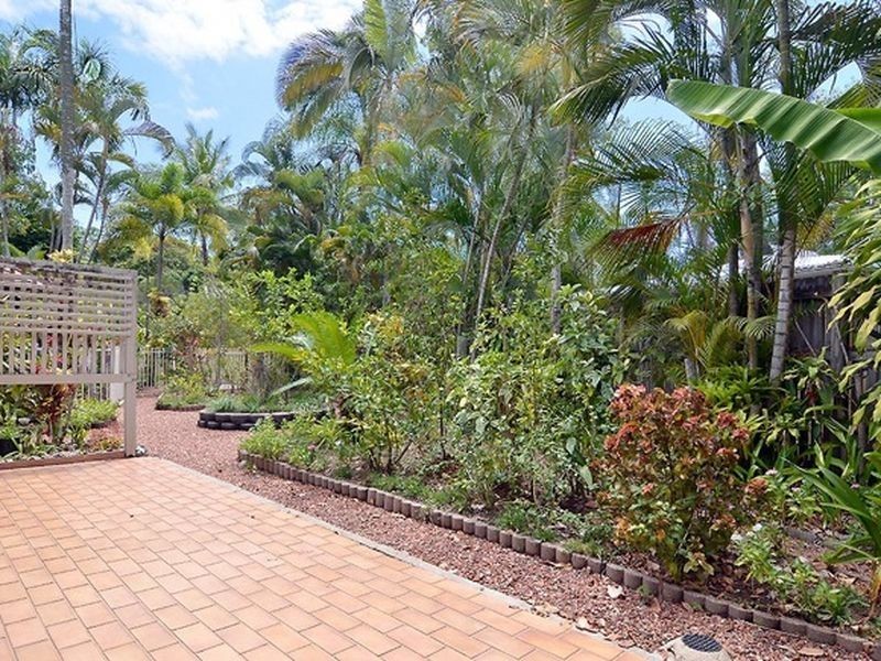 1 Sorrento Crescent, Port Douglas QLD 4877