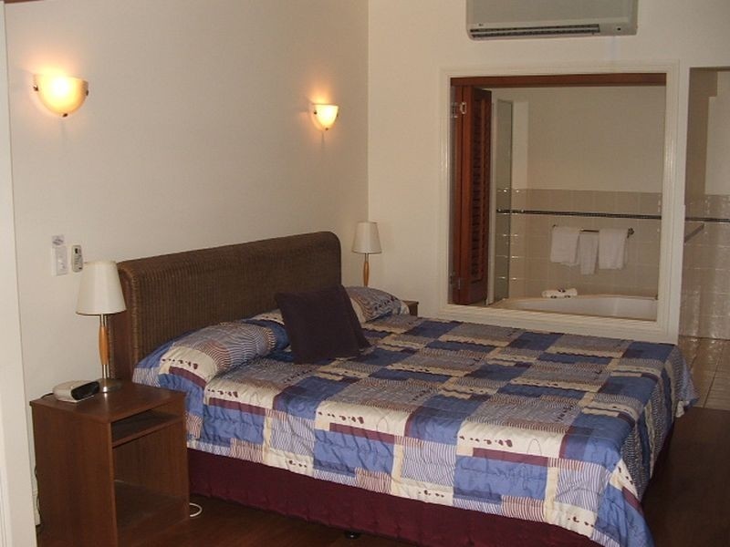 217 Mantra on the Inlet, Wharf Str, Port Douglas QLD 4877