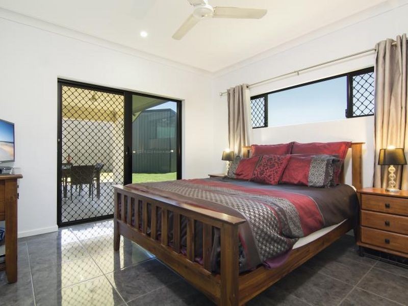 8 Dawal Close, Cooya Beach QLD 4873