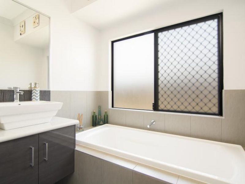 8 Dawal Close, Cooya Beach QLD 4873