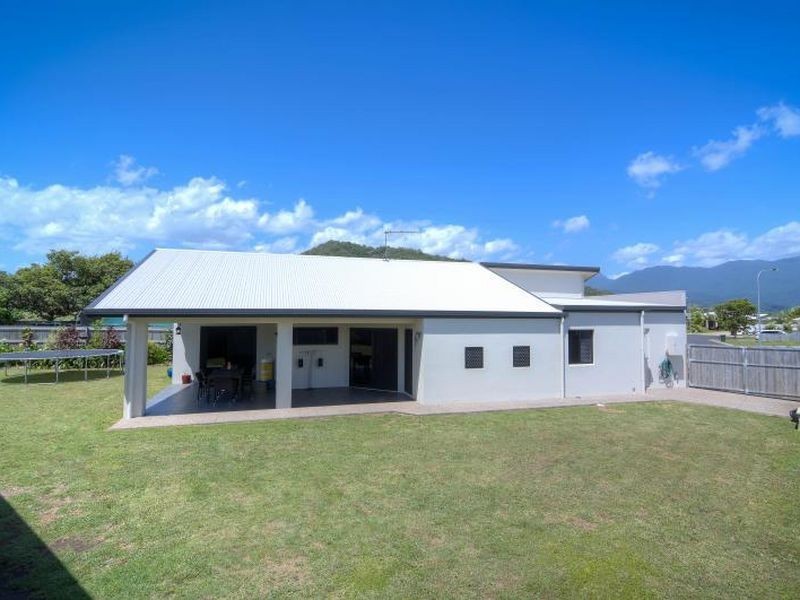 8 Dawal Close, Cooya Beach QLD 4873