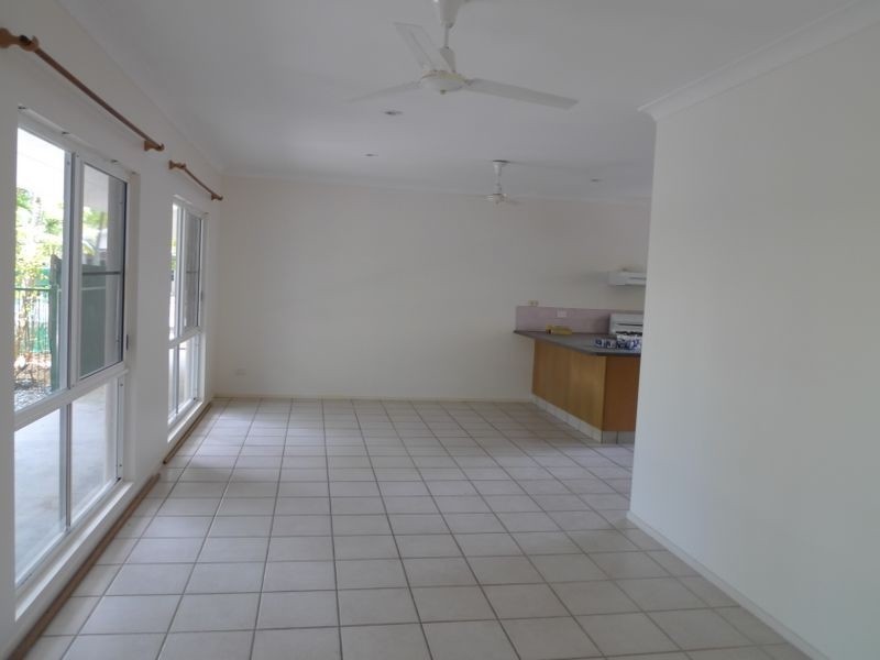 4 Thooler Close, Cooya Beach QLD 4873