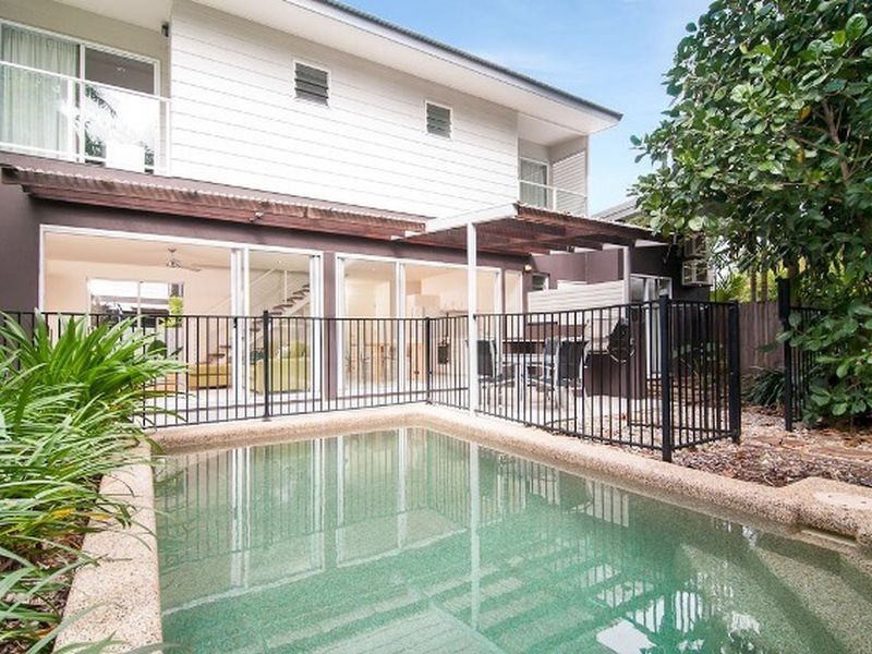 2/4-8 Morning Close, Port Douglas QLD 4877