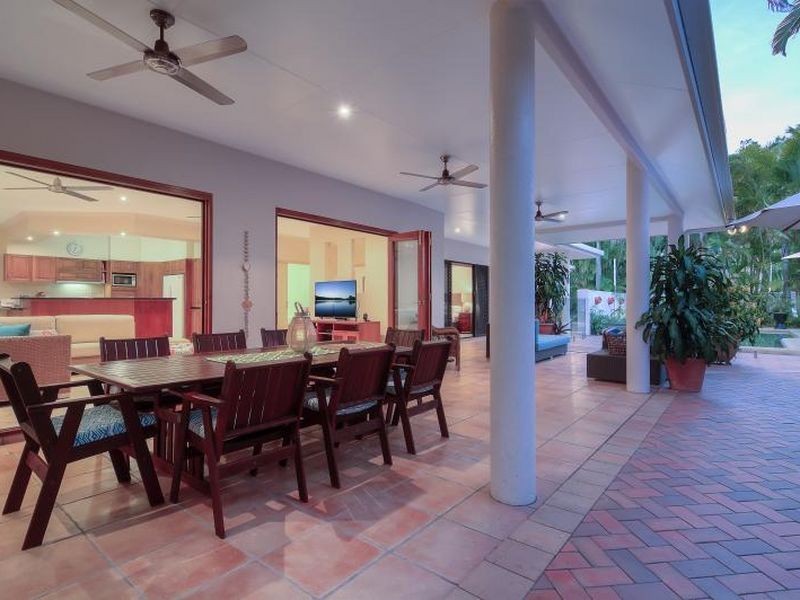 8 Andrews Close, Port Douglas QLD 4877