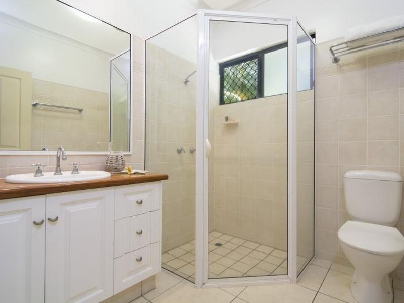 8 Andrews Close, Port Douglas QLD 4877