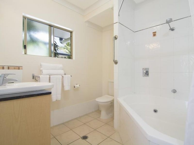 13 Central Plaza/35-37 Davidson Street, Port Douglas QLD 4877