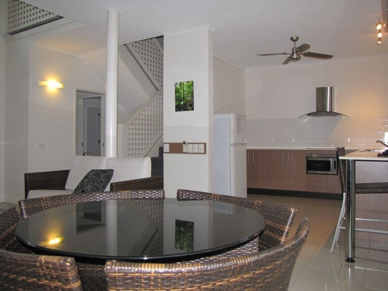 26 Rendezvous/121 Port Douglas Road, Port Douglas QLD 4877