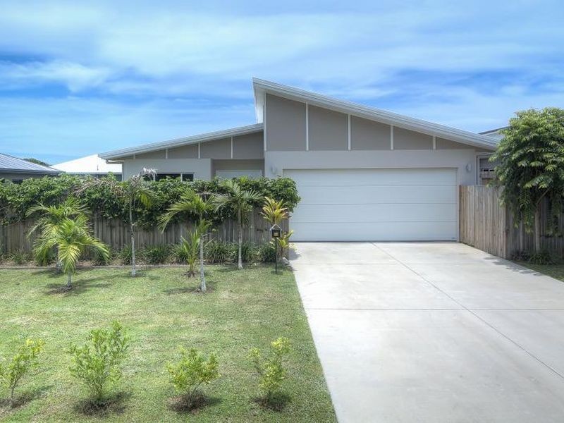 10 Julaji Close, Cooya Beach QLD 4873