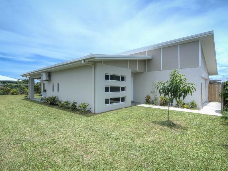 10 Julaji Close, Cooya Beach QLD 4873