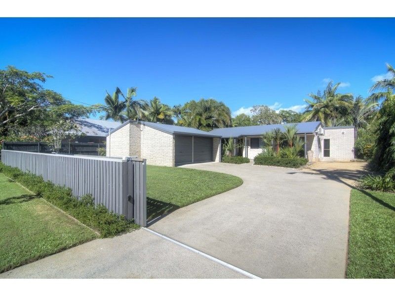 30 Limpet Avenue, Port Douglas QLD 4877