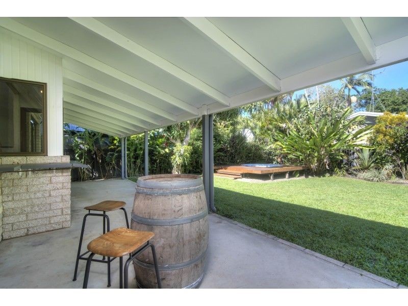 30 Limpet Avenue, Port Douglas QLD 4877