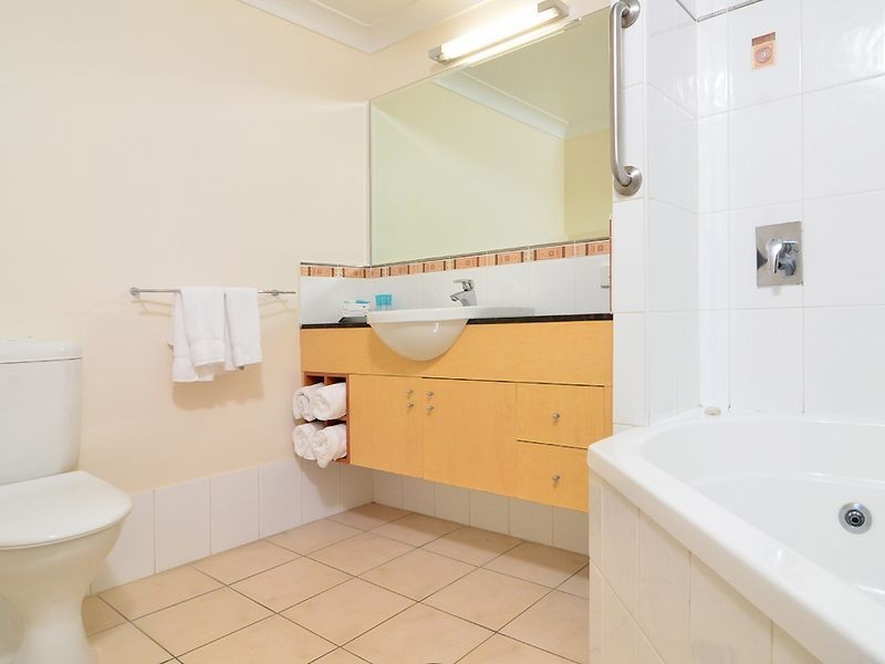 4 Central Plaza/35-37 Davidson Street, Port Douglas QLD 4877