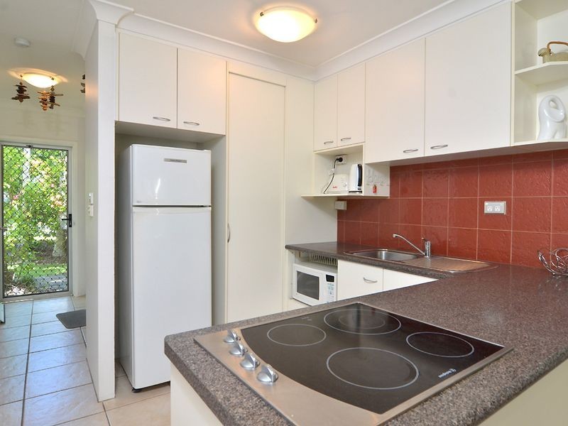 2 Castaways/32 Mowbray Street, Port Douglas QLD 4877