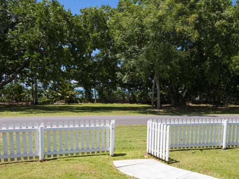 68 Marine Parade, Newell QLD 4873