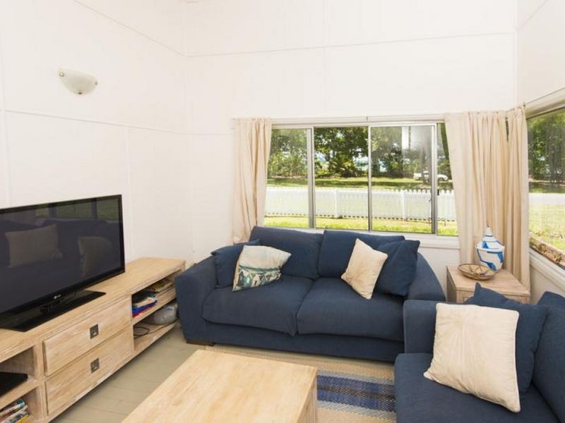 68 Marine Parade, Newell QLD 4873