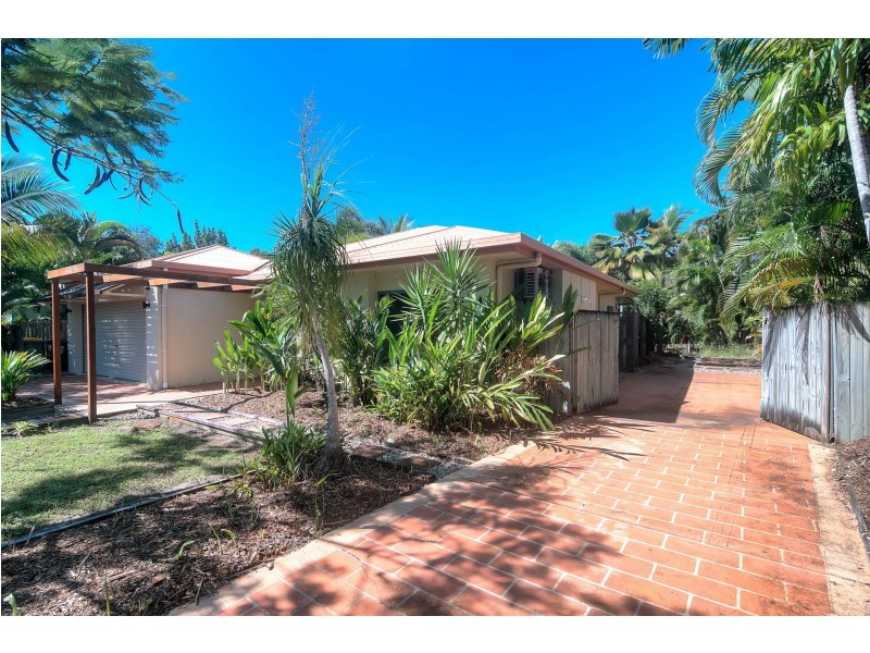 8 Ulysses Avenue, Port Douglas QLD 4877