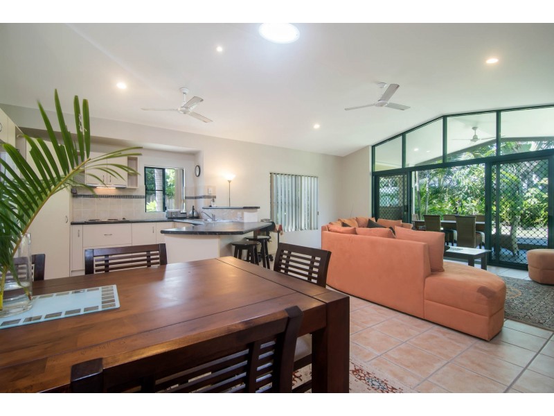 8 Ulysses Avenue, Port Douglas QLD 4877