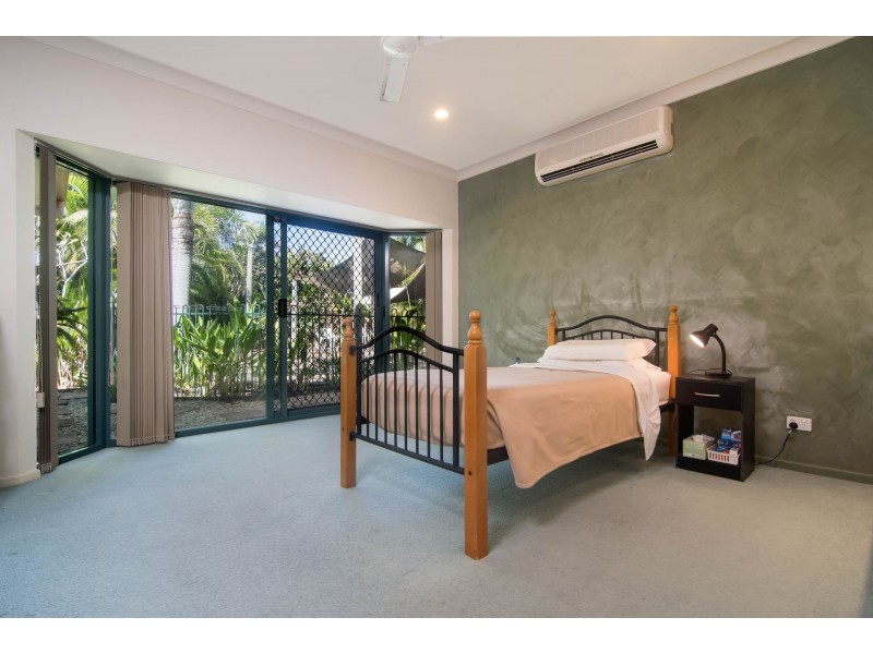 8 Ulysses Avenue, Port Douglas QLD 4877