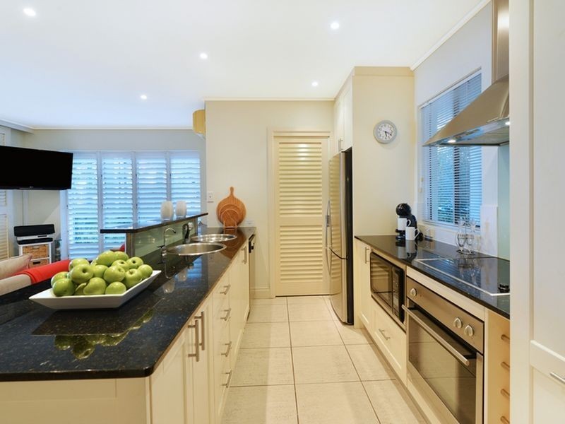 12 Helmet Street, Port Douglas QLD 4877