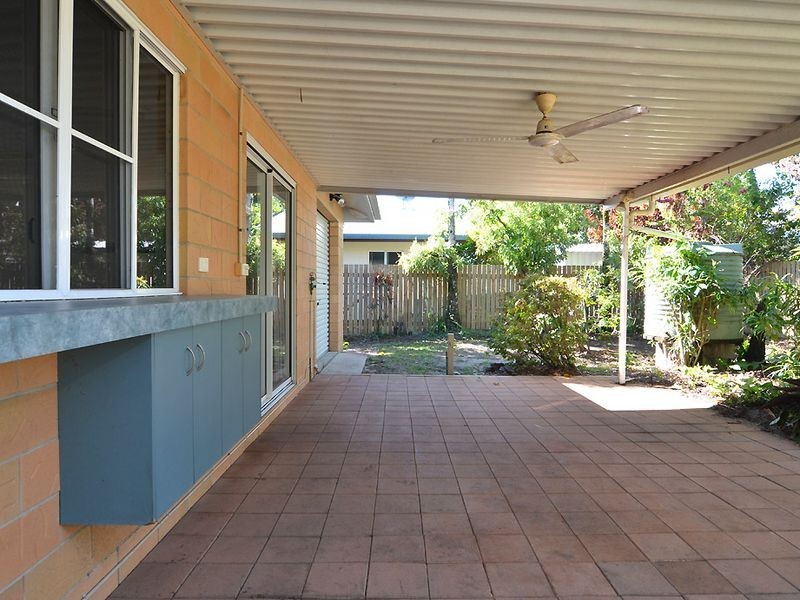 5 Shalom Cl, Cooya Beach QLD 4873
