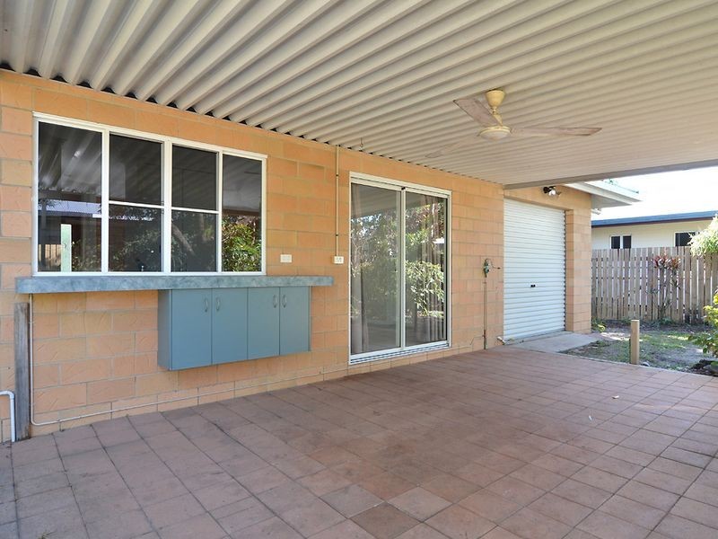 5 Shalom Cl, Cooya Beach QLD 4873