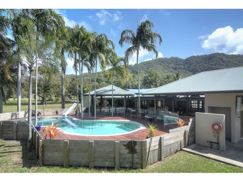 10-18 Mowbray River Road, Port Douglas QLD 4877