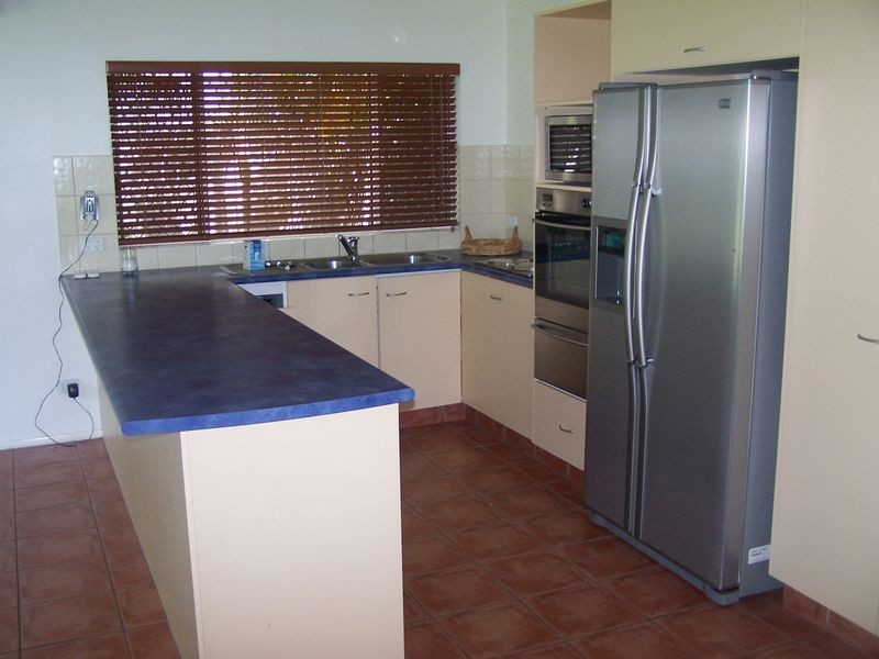 28 Allamanda Street, Cooya Beach QLD 4873