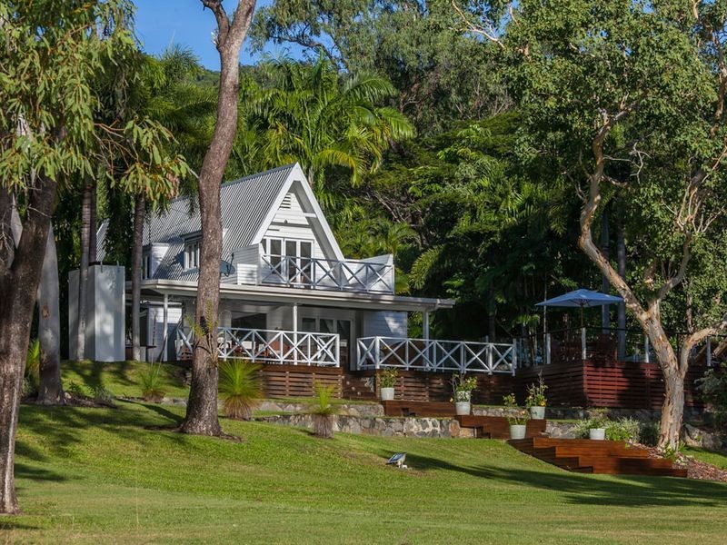 5146 Captain Cook Highway, Oak Beach QLD 4877