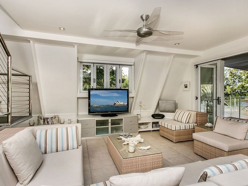 5146 Captain Cook Highway, Oak Beach QLD 4877