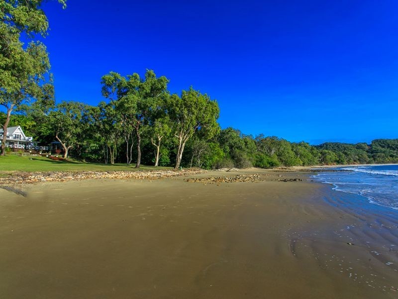 5146 Captain Cook Highway, Oak Beach QLD 4877