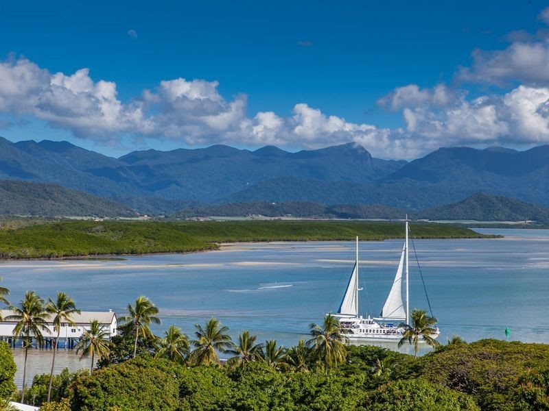 1 Island Point Road, Port Douglas QLD 4877