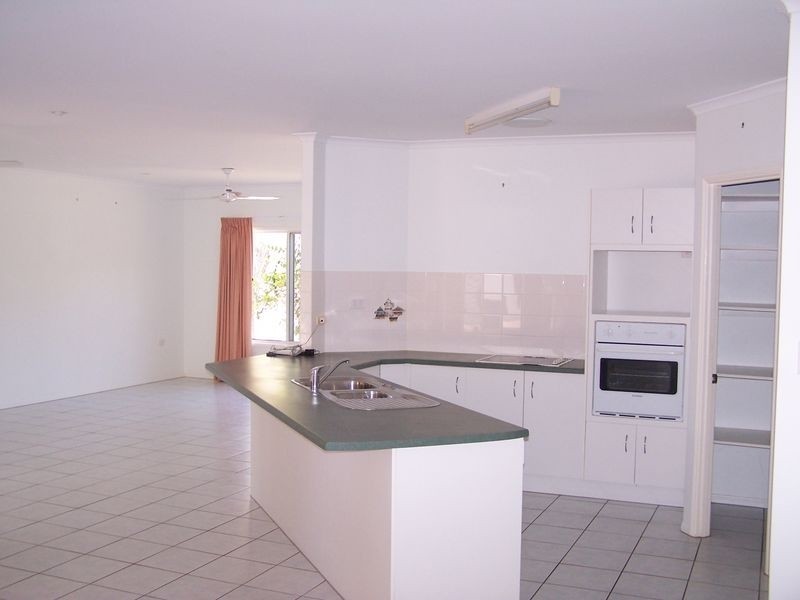 16 Albatross Close, Cooya Beach QLD 4873