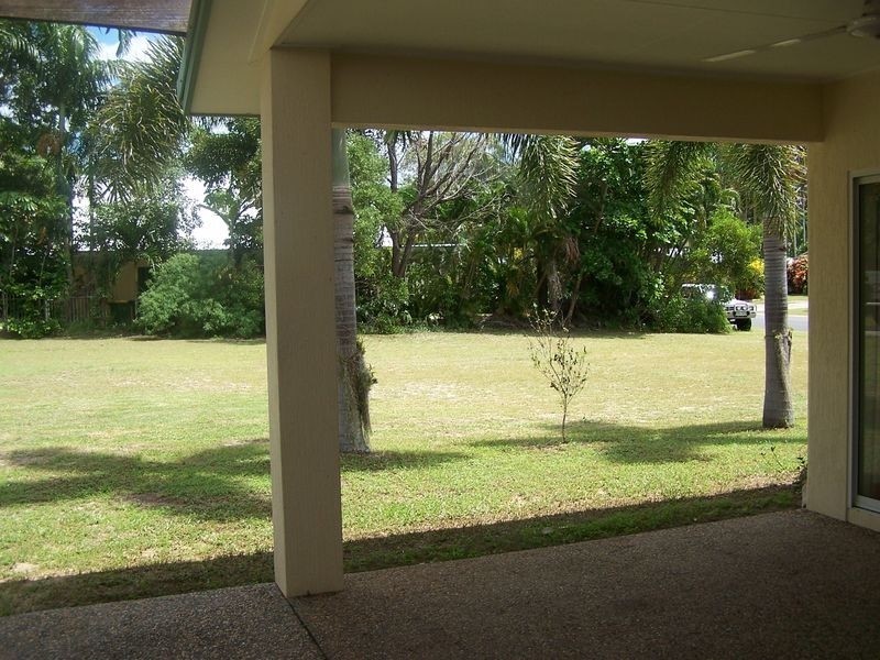 16 Albatross Close, Cooya Beach QLD 4873