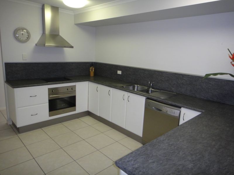 6/33 Nautilus Street, Fronds on Nau, Port Douglas QLD 4877