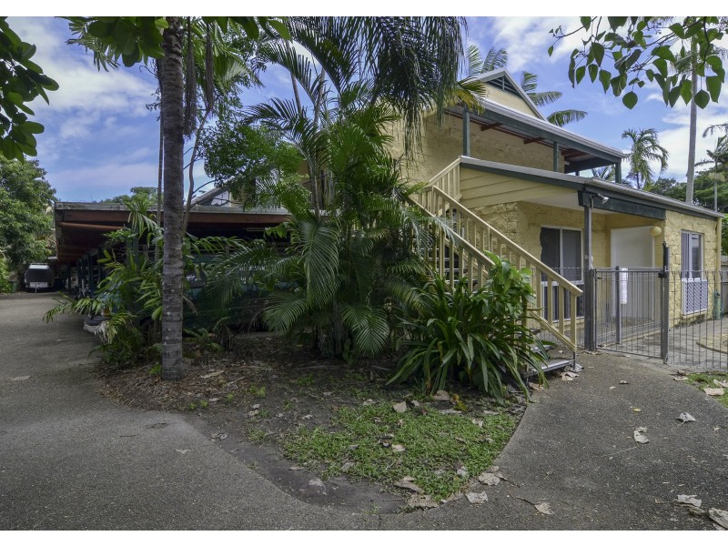 3 Triton Lodge/4 Triton Crescent, Port Douglas QLD 4877