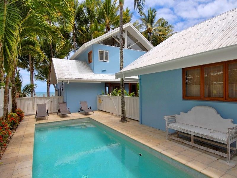 9 Cyril Close, Newell QLD 4873