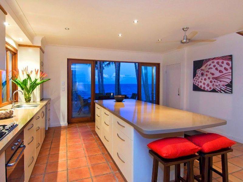 9 Cyril Close, Newell QLD 4873