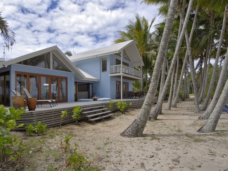 9 Cyril Close, Newell QLD 4873