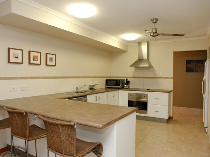 3 Fronds/33 Nautilus Street, Port Douglas QLD 4877