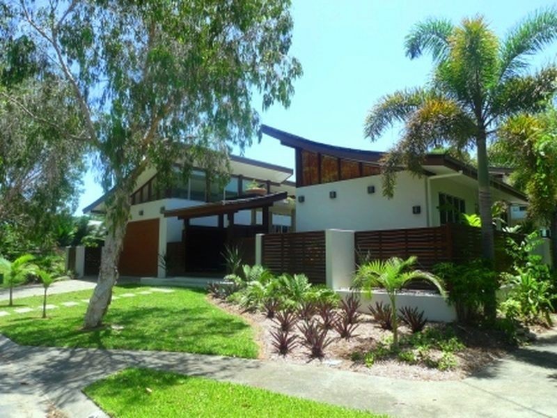 11 Beachfront Mirage, Port Douglas QLD 4877